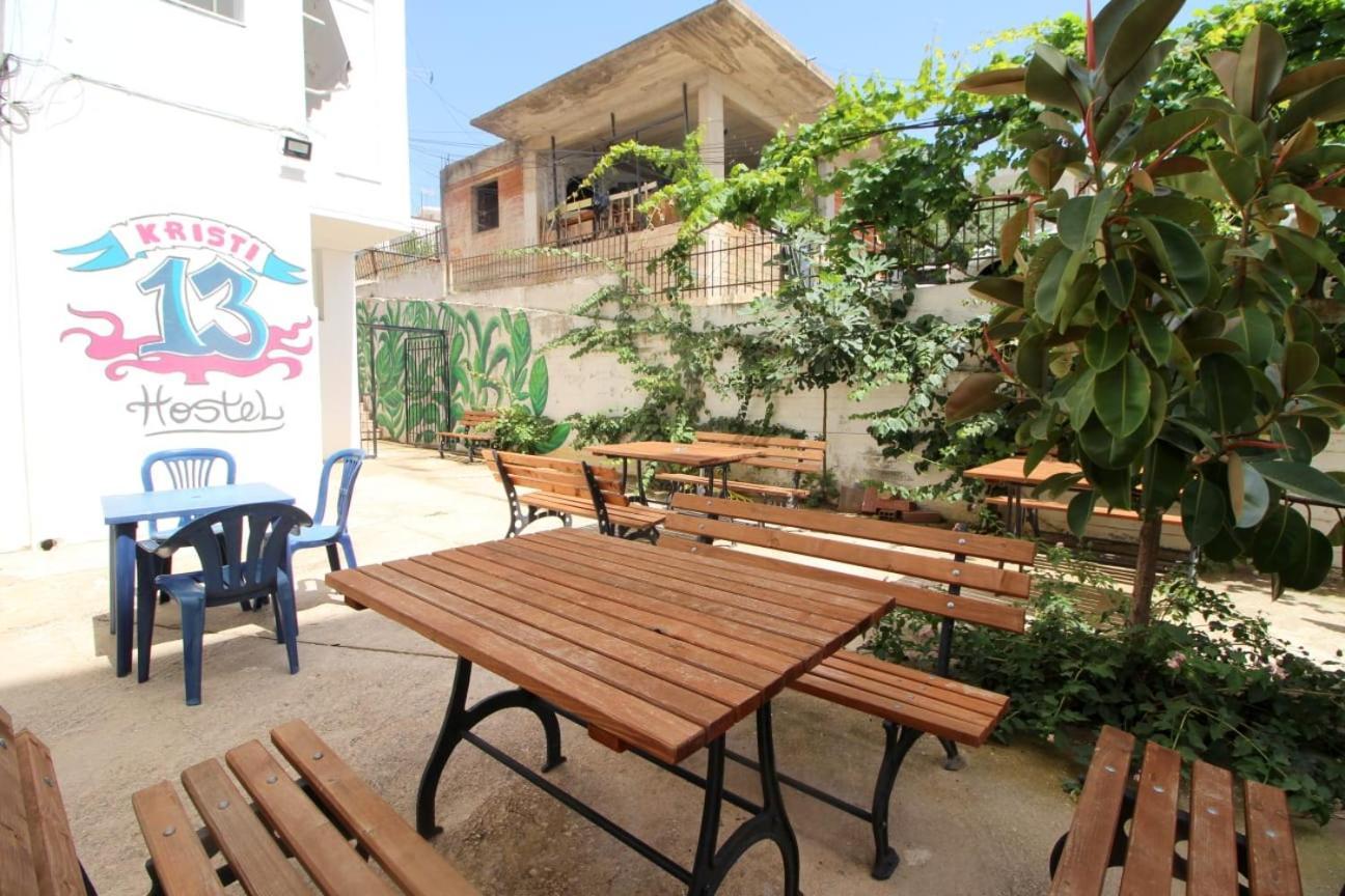Hostel K13 Sarandë Esterno foto