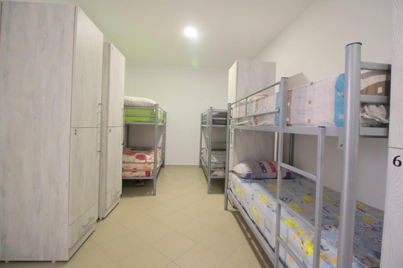 Hostel K13 Sarandë Esterno foto