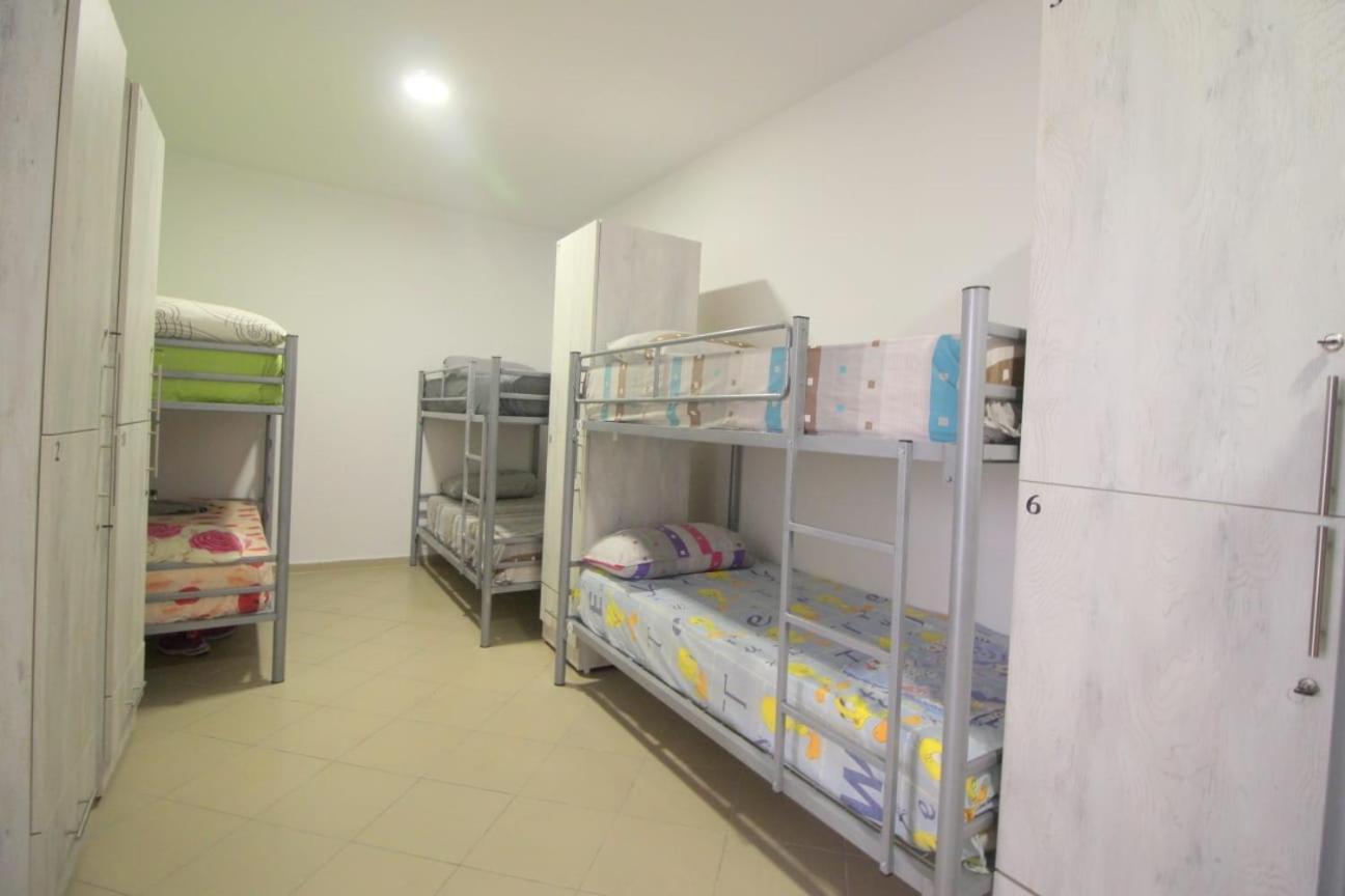 Hostel K13 Sarandë Esterno foto